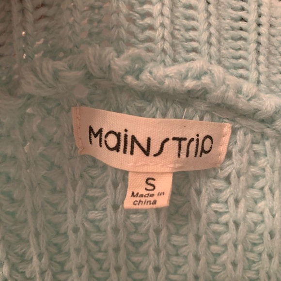 Beautiful sweater from local boutique - Picture 5 of 5